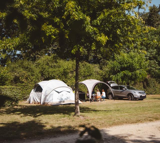aire-camping-cars-camping-la-guyonniere-saint-julien-des-landes-85-accam-20