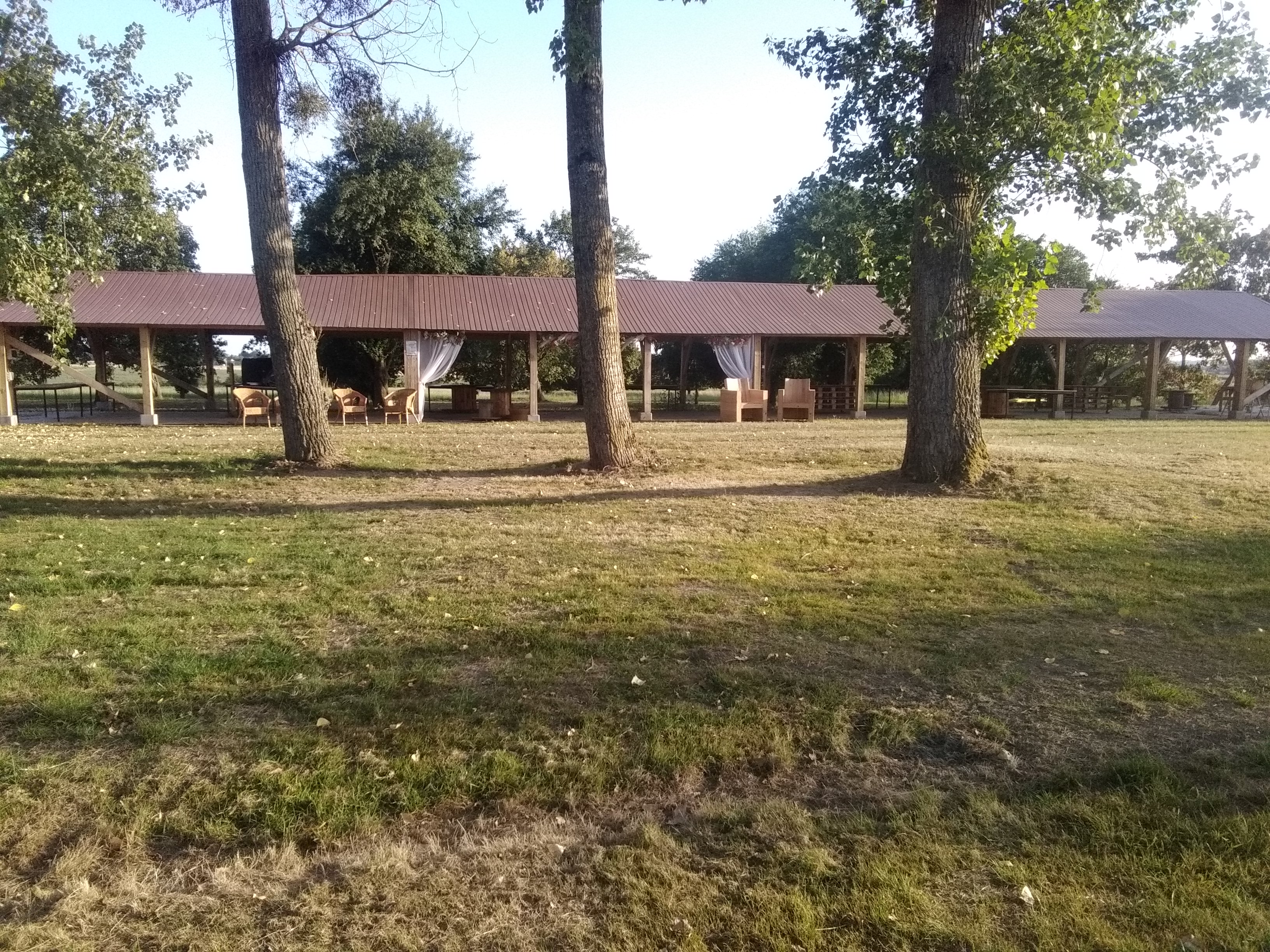 Aire de stationnement camping-car à la ferme « Les Roussets »