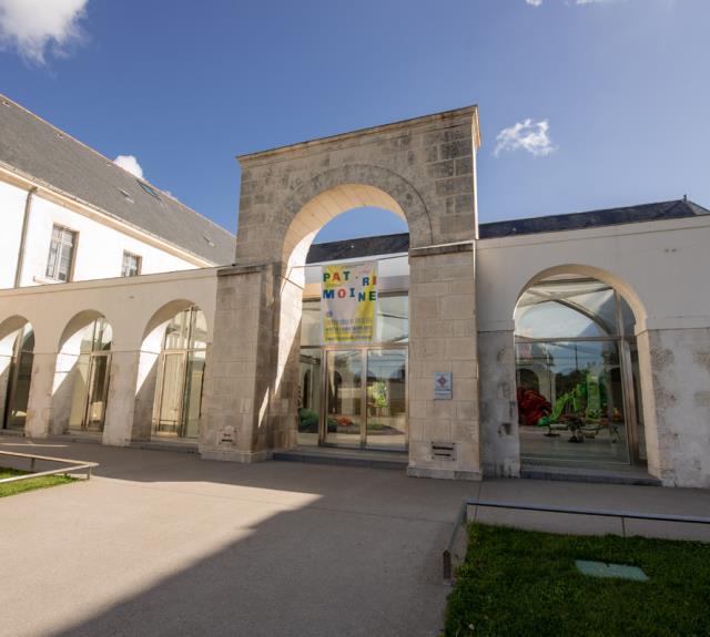 MASC - Musée d’Art Moderne et Contemporain aux Sables d'Olonne - 2017-MuseeAbbayeSainteCroix-CreditAntoineMartineau