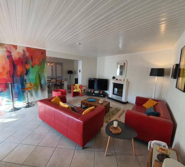  MEUBLÉ AU 26-L'AIGUILLON-LA-PRESQU'ILE-salon