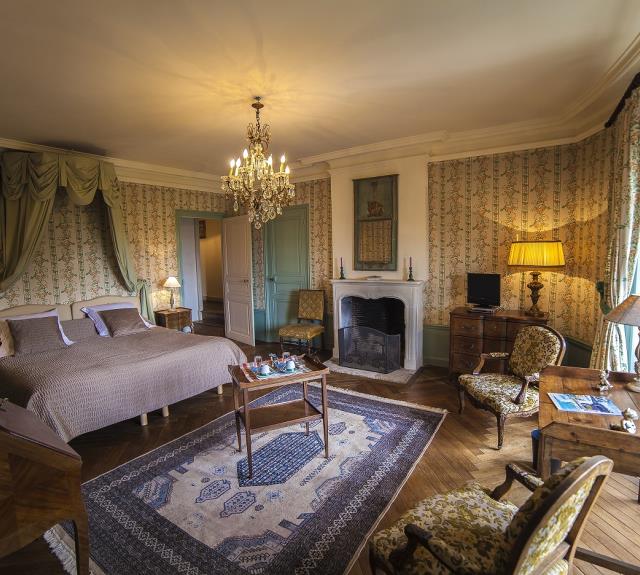3rd floor Belle Ecossaise suite for 2 or 4 with 2 double rooms and a bathroom