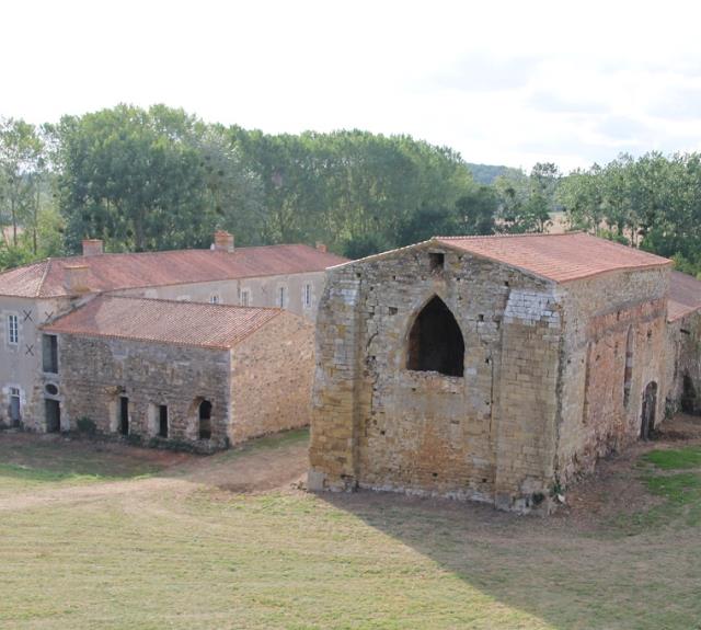 abbaye-trizay-bournezeau-85-pcu4