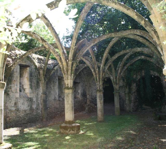 Abbaye Royale Saint-Michel-en-l'Herm