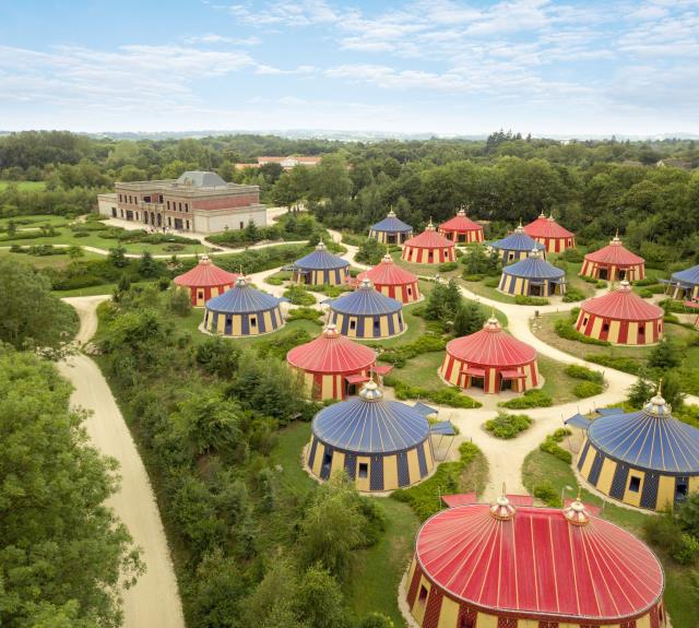 Puy Du Fou HOTEL LE CAMP DU DRAP D OR H tel Puy Du Fou Puy Du Fou HOTEL LE CAMP DU DRAP D OR H tel Puy Du Fou