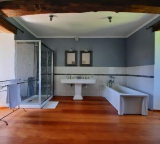 Chambre-dhote-1100-salle-de-bain-chateau
