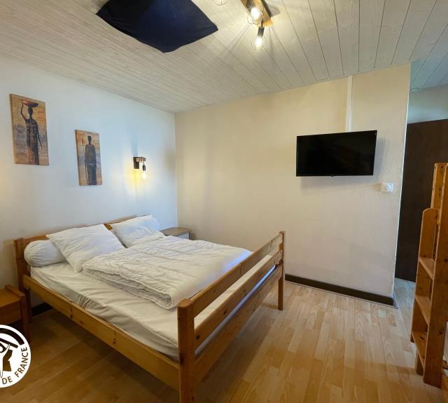 Chambre 2 (1 lit 140 + 2 lits 90 superposés)_4