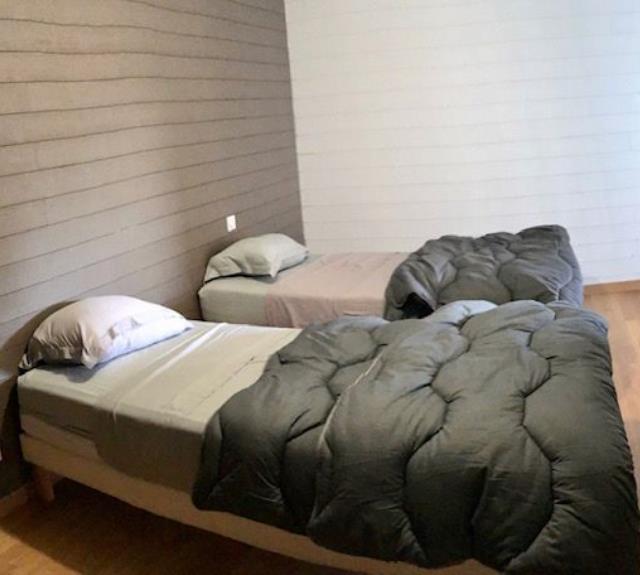chambre n°6
2 lits simples 90x200 ou bien 1 lit double 180x200_16