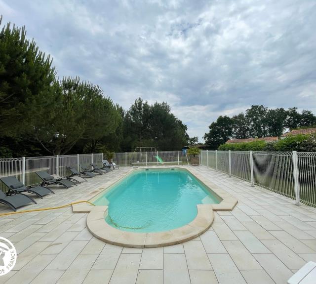 Piscine commune chauffée_16