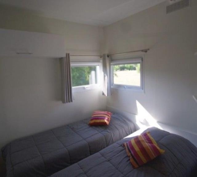 Chambre 2 (2 lits 80 jumelables)_7