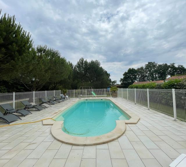 Piscine commune chauffée_15