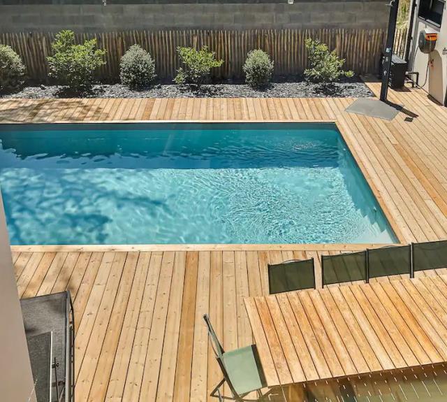 Terrasse et piscine_21