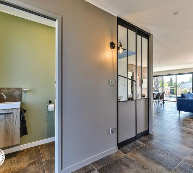 Entrée, WC_10