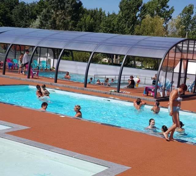 Piscine-camping-le-pont-rouge