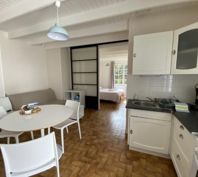 appartement-guittiere-residence-romaric-jard-mer-chambre-cuisine-ouverte
