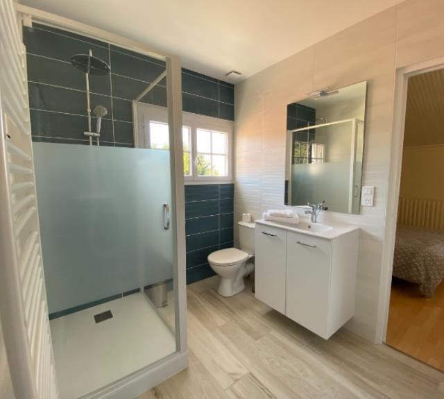 appartement-veillon-residence-romaric-jard-mer-salle-eau-renovee