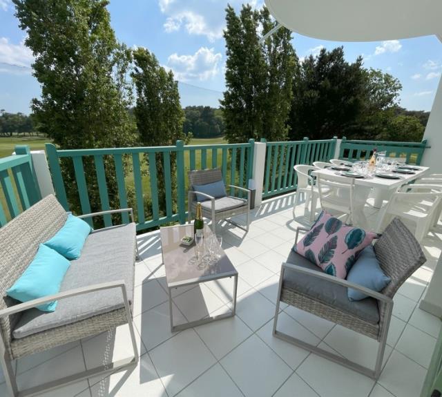 appartement-veillon-terrasse-golf-bourgenay-terrasse-vue-golf