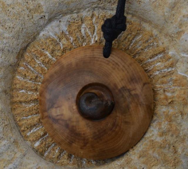 artisan-saint-vincent-jard-miss-copeaux-bijoux-ammonite