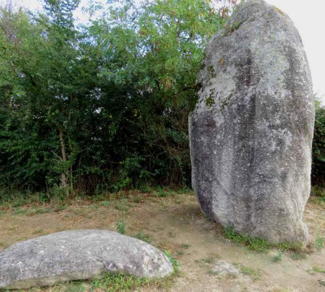 avrille-menhir-boiliere