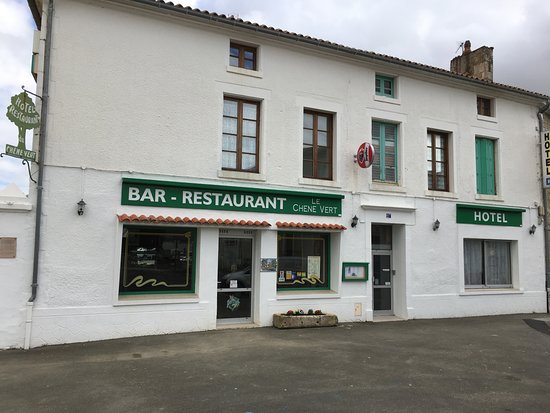 bar-restaurant le chene vert fontenay le comte