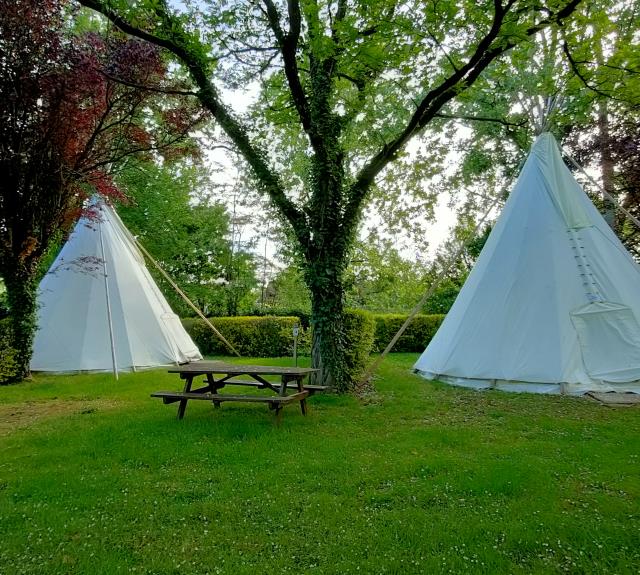 Camping-le-vieux-chene-nalliers-85-hpa