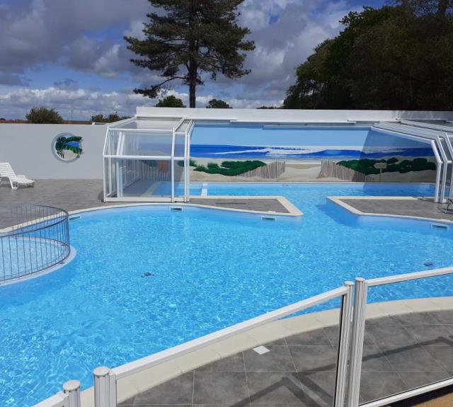 camping-saint-hubert-talmont-st-hilaire-piscine-chauffee-couverte