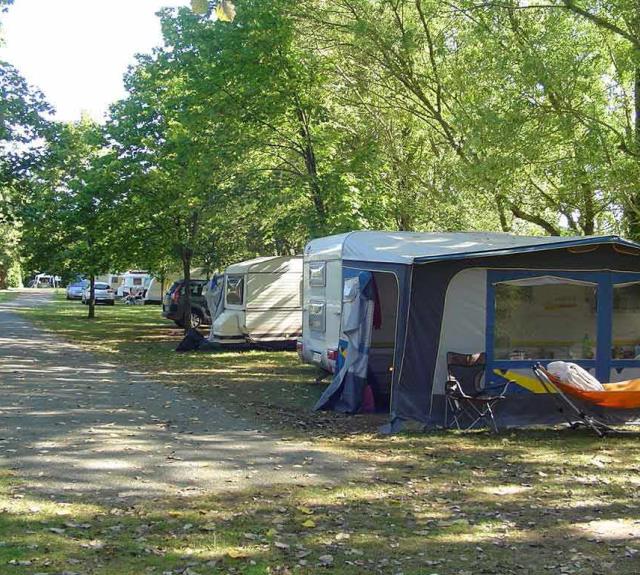 camping-st-benoist-mer-marais-emplacement-tente