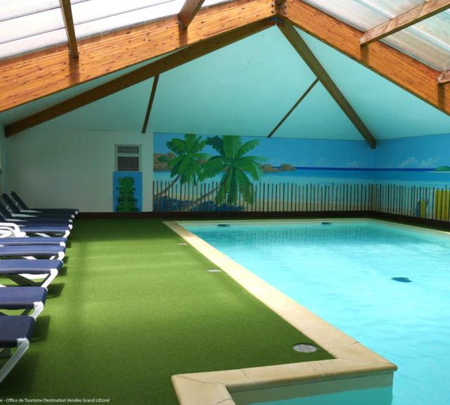 camping-st-hilaire-foret-grad-metairie-piscine-interieure