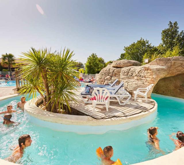 camping-st-hilaire-foret-grand-metairie-piscine-riviere