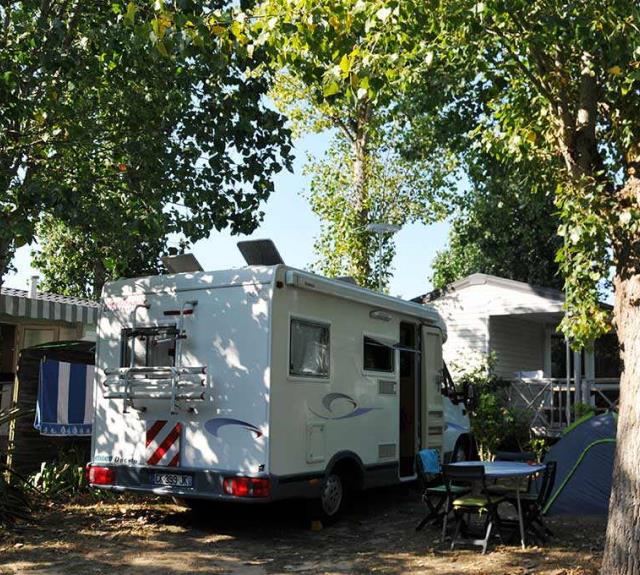 camping-talmont-st-hilaire-veillon-plage-accueil-camping-car