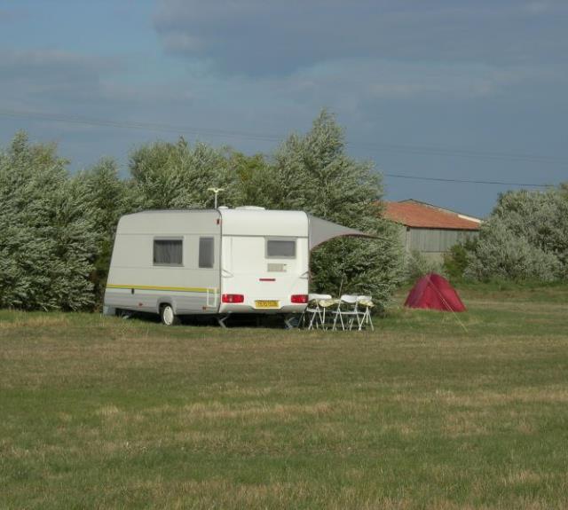 camping3-300095