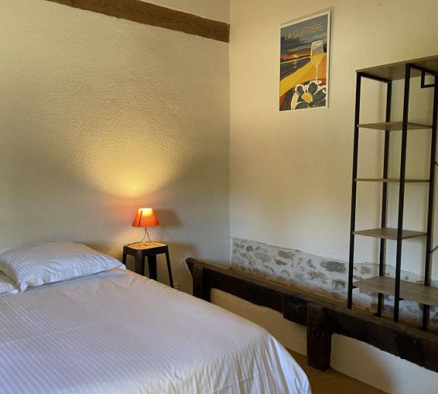 gite-campagne-talmont-domaine-guittiere-chambre