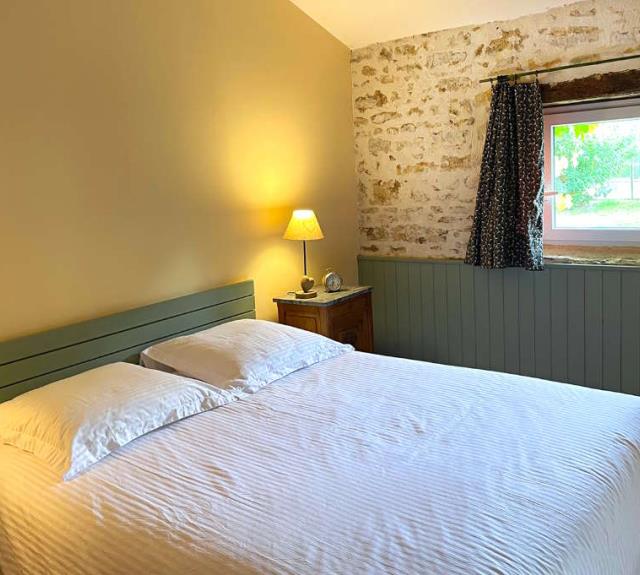 gite-marais-talmont-domaine-guittiere-chambre-double