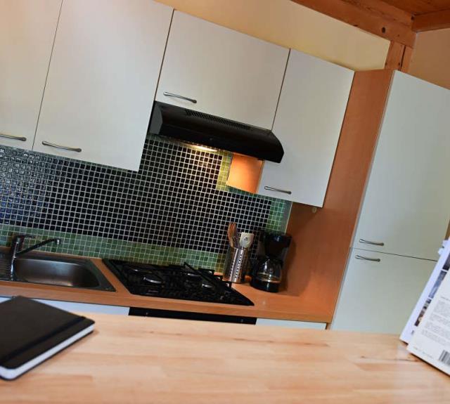 gite-marais-talmont-domaine-guittiere-cuisine-equipee