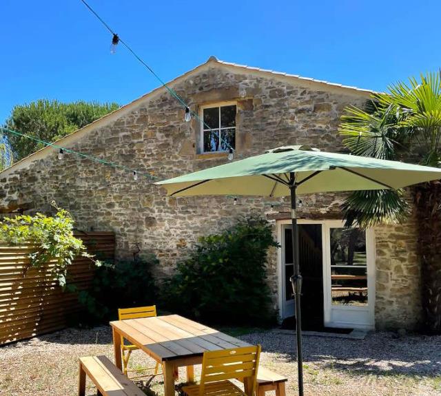 gite-ocean-talmont-domaine-guittiere-cour