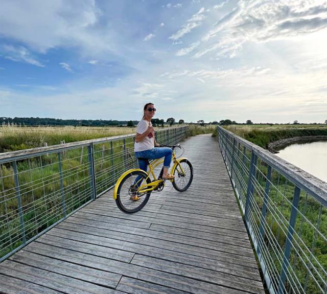 gite-talmont-st-hilaire-domaine-guittiere-piste-cyclable-marais