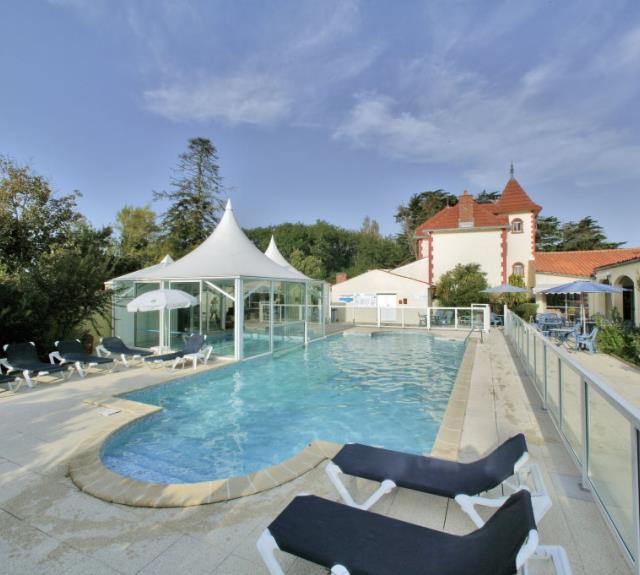hotel-st-vincent-jard-ocean-piscine-exterieure-chauffee