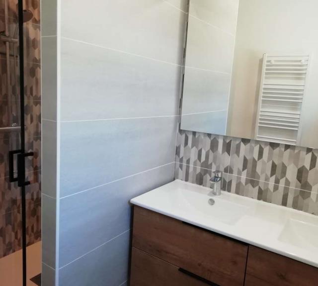 location-vacances-talmont-st-hilaire-baudu-salle-eau-etage