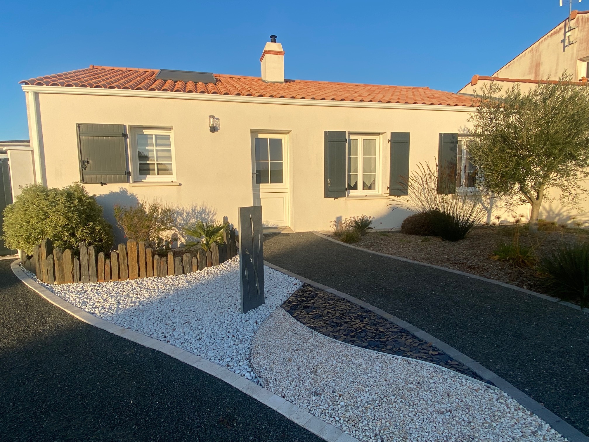 MAISON DE VACANCES PROCHE DES COMMERCES À NOTRE DAME DE MONTS NOTRE