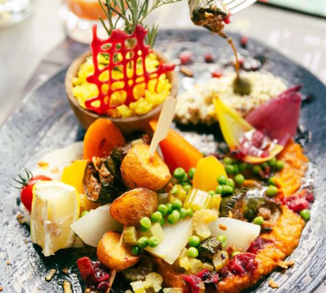 restaurant_canoa_jard-assiette-vegetarienne_sbourcier