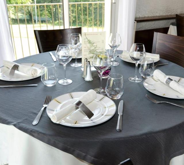 table-restaurant-saint-michel-mont-mercure